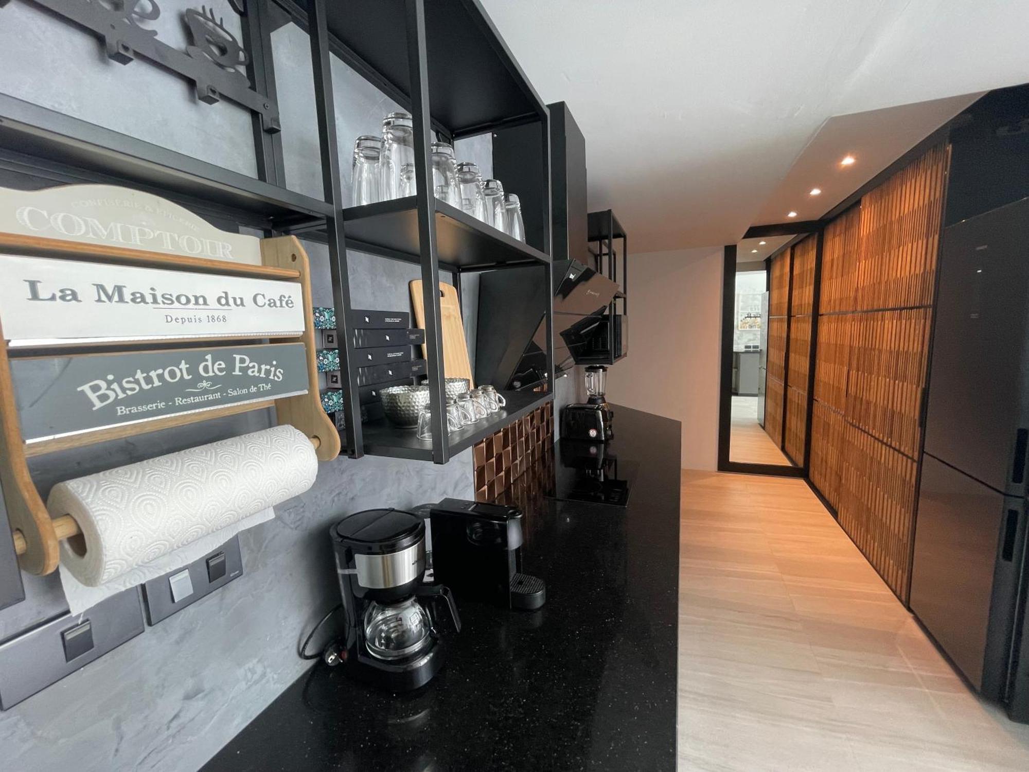 Sea La Vie Q1 3 Bedrooms Near *